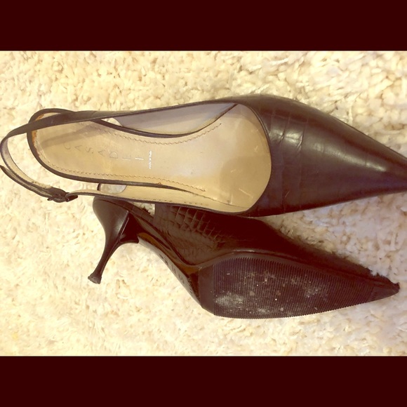 black pointed toe slingback heels